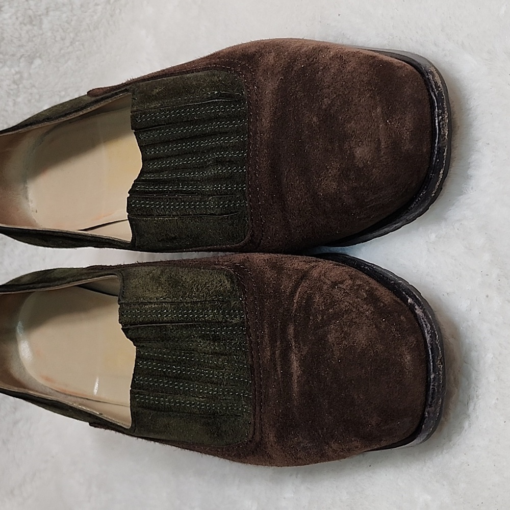 SalvatoreFerragamo Albia Vintage Chocolate Brown Green Suede Heel Loafers Sz8.5 - Picture 7 of 16